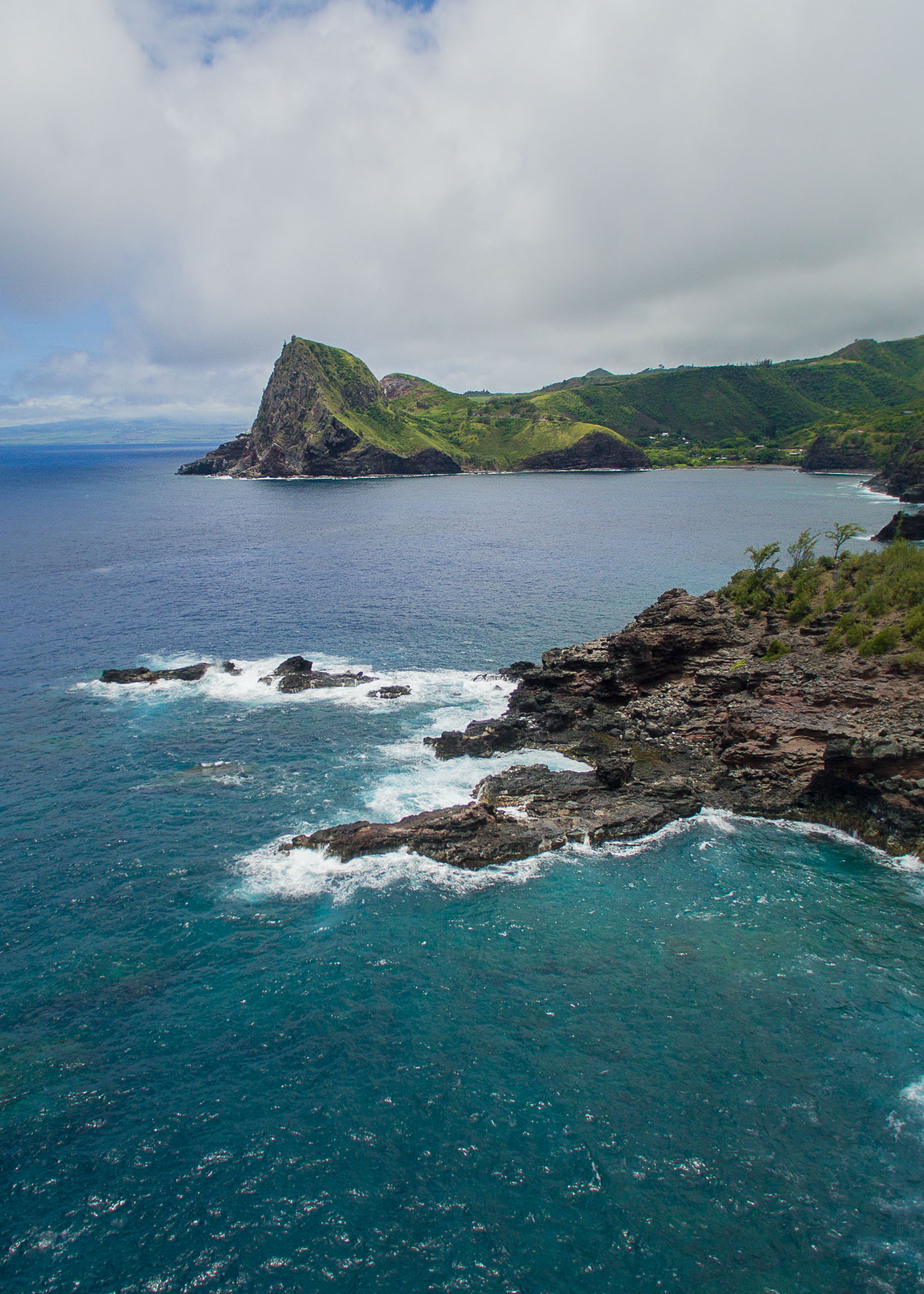 Hike to Olivine Pools
